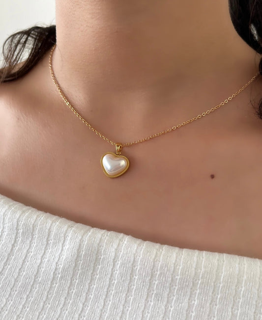 Collar corazón perla